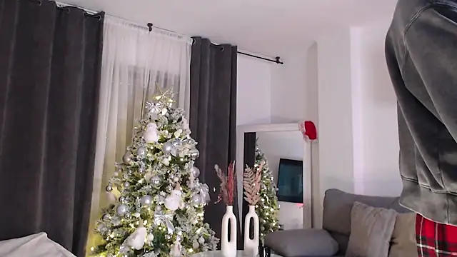 Snapshot of dan01_ chatting on 12-09-24, 08:22 dan01 online show from 12-09-24, 08:22