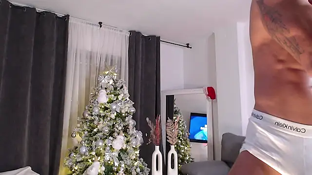 Snapshot of dan01_ chatting on 12-09-24, 11:26 dan01 online show from 12-09-24, 11:26