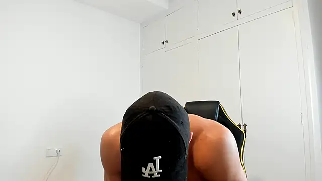 Snapshot of dan01_ chatting on 01-22-25, 09:57 dan01 online show from 01-22-25, 09:57