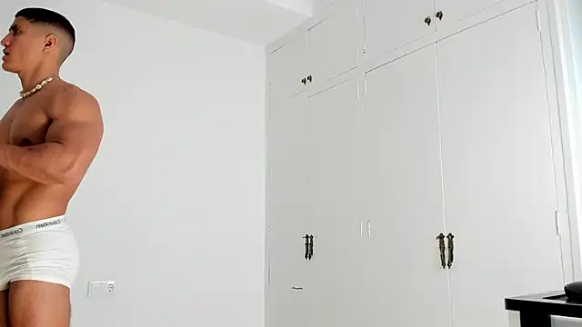 Snapshot of dan01_ chatting on 03-10-25, 09:43 dan01 online show from 03-10-25, 09:43