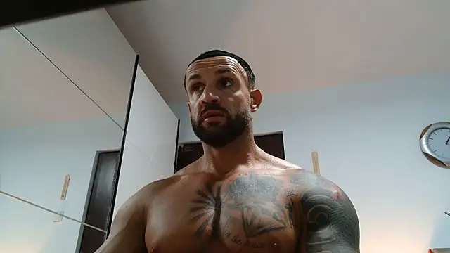 Magnificmuscles89 online show from 05-25-26, 10:21