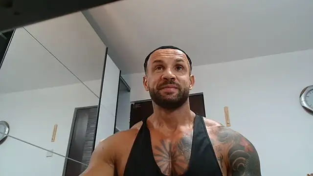 Magnificmuscles89 online show from 06-08-26, 08:58