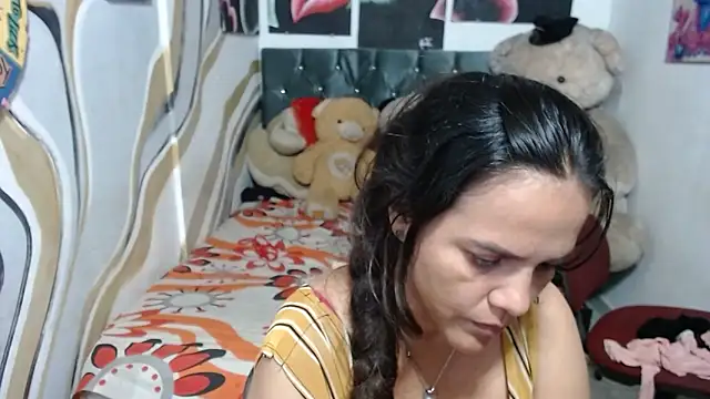 manzanahot9 online show from 02-24-26, 07:45