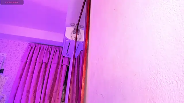 kitty roouse online show from 01-06-25, 01:42