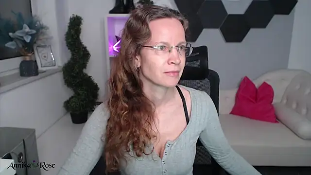 AnnikaRose online show from 03-21-25, 08:08