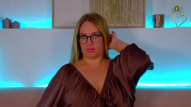 MariaNeumann online show from 03-02-25, 12:42