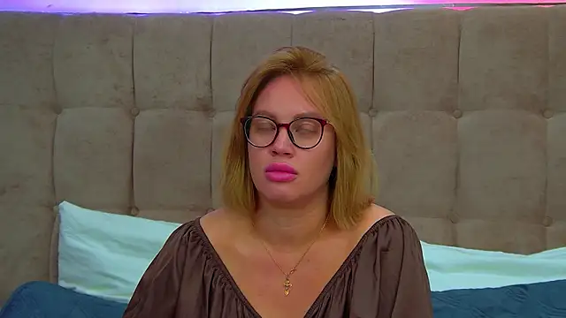 MariaNeumann online show from 09-13-25, 06:29