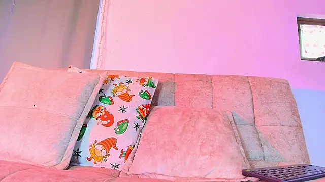 liccy hall online show from 12-18-25, 11:38