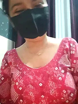 Snapshot of Aishwaryaa_69 chatting on 02-12-25, 04:44 Aishwaryaa 69 online show from 02-12-25, 04:44