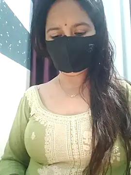 Snapshot of Aishwaryaa_69 chatting on 02-13-25, 08:17 Aishwaryaa 69 online show from 02-13-25, 08:17