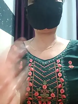 Snapshot of Aishwaryaa_69 chatting on 02-23-25, 05:39 Aishwaryaa 69 online show from 02-23-25, 05:39