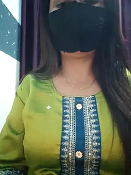 Snapshot of Aishwaryaa_69 chatting on 03-02-25, 03:59 Aishwaryaa 69 online show from 03-02-25, 03:59