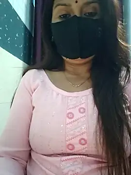 Snapshot of Aishwaryaa_69 chatting on 03-04-25, 09:29 Aishwaryaa 69 online show from 03-04-25, 09:29