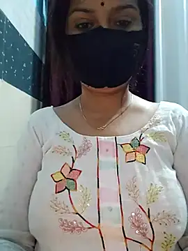 Snapshot of Aishwaryaa_69 chatting on 03-11-25, 03:48 Aishwaryaa 69 online show from 03-11-25, 03:48