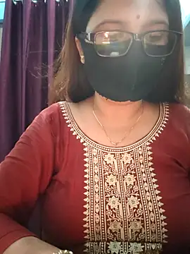 Snapshot of Aishwaryaa_69 chatting on 09-11-25, 02:44 Aishwaryaa 69 online show from 09-11-25, 02:44