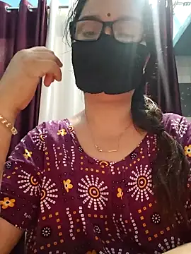 Snapshot of Aishwaryaa_69 chatting on 09-16-25, 02:56 Aishwaryaa 69 online show from 09-16-25, 02:56