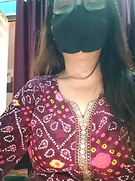 Snapshot of Aishwaryaa_69 chatting on 09-19-25, 06:48 Aishwaryaa 69 online show from 09-19-25, 06:48