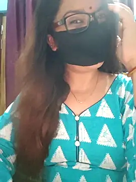 Snapshot of Aishwaryaa_69 chatting on 10-04-25, 03:48 Aishwaryaa 69 online show from 10-04-25, 03:48