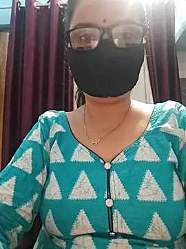 Snapshot of Aishwaryaa_69 chatting on 10-08-25, 09:40 Aishwaryaa 69 online show from 10-08-25, 09:40