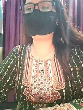 Snapshot of Aishwaryaa_69 chatting on 11-12-25, 08:37 Aishwaryaa 69 online show from 11-12-25, 08:37