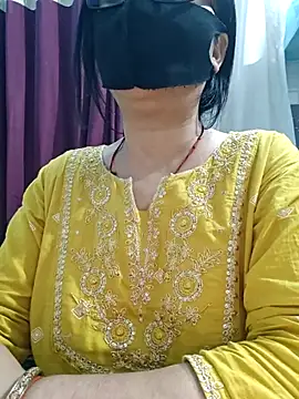 Aishwaryaa 69 online show from 06-19-26, 02:27