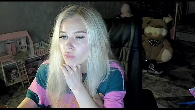  NigoNika online show from 04-23-26, 09:17