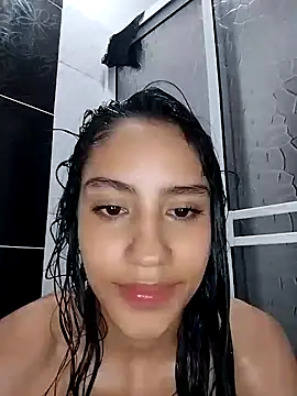 Snapshot of pleasure_and_fantasy chatting on 01-18-25, 11:33 pleasure and fantasy online show from 01-18-25, 11:33