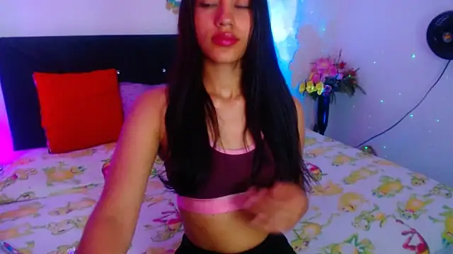 Snapshot of pleasure_and_fantasy chatting on 01-24-25, 10:19 pleasure and fantasy online show from 01-24-25, 10:19