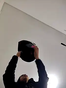 Snapshot of pleasure_and_fantasy chatting on 01-29-25, 02:00 pleasure and fantasy online show from 01-29-25, 02:00