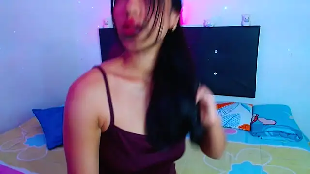 Snapshot of pleasure_and_fantasy chatting on 02-11-25, 10:37 pleasure and fantasy online show from 02-11-25, 10:37