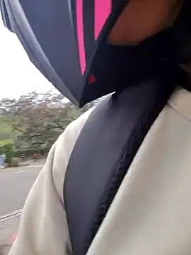 Snapshot of pleasure_and_fantasy chatting on 02-16-25, 02:54 pleasure and fantasy online show from 02-16-25, 02:54