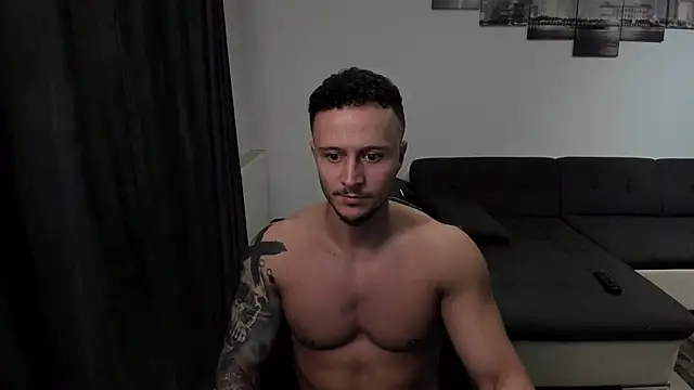 Richarddarell1 online show from 12-09-24, 07:06