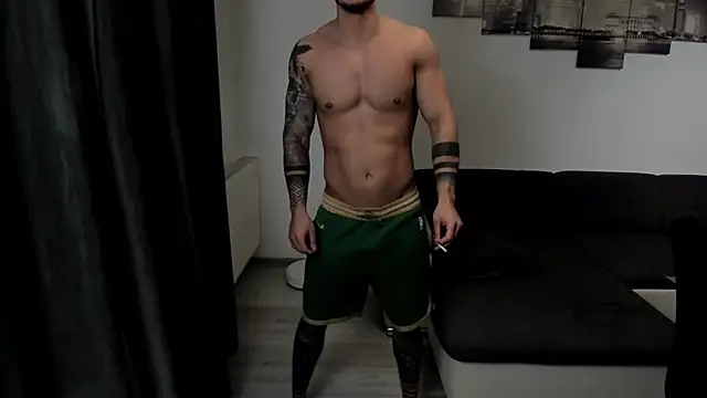 Richarddarell1 online show from 10-22-25, 04:57