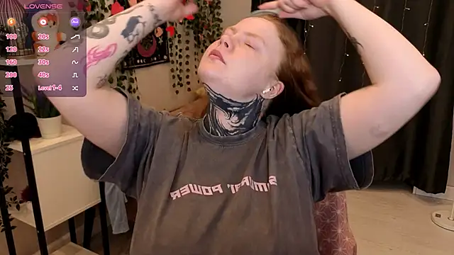 Cassie xKiss online show from 04-06-26, 08:43