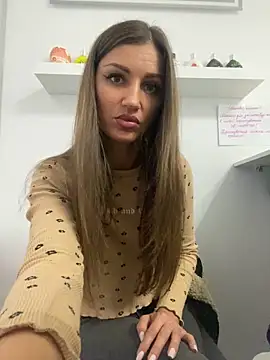 Snapshot of Lanaa19 chatting on 01-07-25, 11:48 Lanaa19 online show from 01-07-25, 11:48