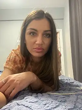 Snapshot of Lanaa19 chatting on 02-19-25, 10:31 Lanaa19 online show from 02-19-25, 10:31