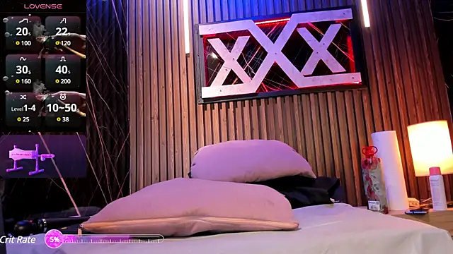 Snapshot of Kloe_Suarez_ chatting on 02-14-25, 03:54 Kloe Suarez online show from 02-14-25, 03:54