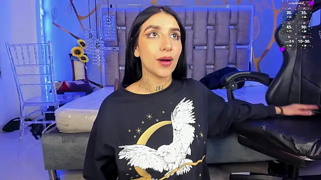 Snapshot of Leiaa_ chatting on 01-05-25, 09:05 Leiaa  online show from 01-05-25, 09:05