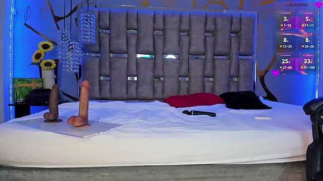 Snapshot of Leiaa_ chatting on 01-08-25, 08:27 Leiaa  online show from 01-08-25, 08:27