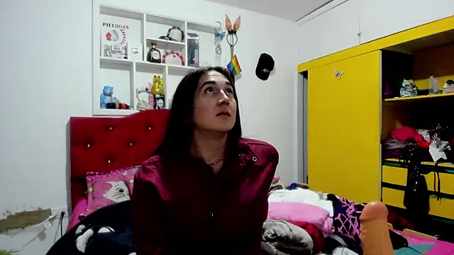 Sweet-Suck69 online show from 04-27-26, 02:20