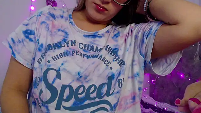 Giia paiige18 online show from 03-22-25, 06:11