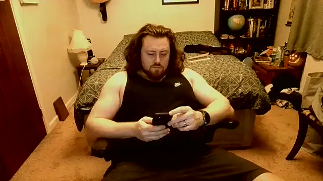 Snapshot of Hairy_Guy30 chatting on 03-23-25, 04:05 Hairy Guy30 online show from 03-23-25, 04:05