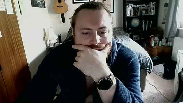 Snapshot of Hairy_Guy30 chatting on 09-29-25, 02:44 Hairy Guy30 online show from 09-29-25, 02:44