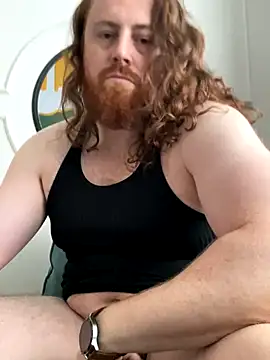 Snapshot of Hairy_Guy30 chatting on 10-24-25, 09:06 Hairy Guy30 online show from 10-24-25, 09:06