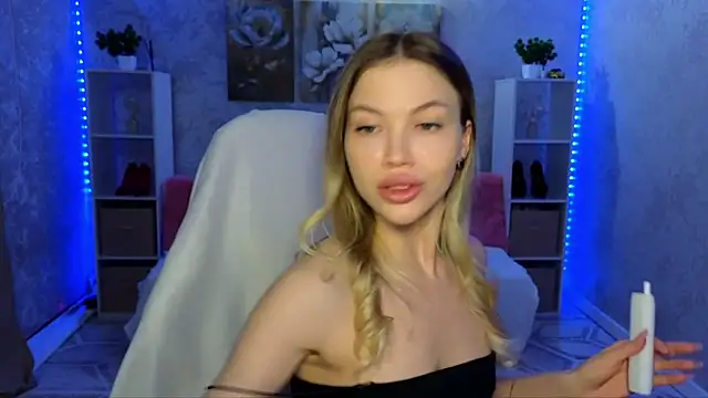 EmmyMills online show from 02-20-26, 09:59