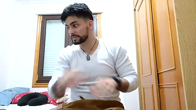 Snapshot of Jackyrose chatting on 12-11-24, 06:36 Jackyrose online show from 12-11-24, 06:36