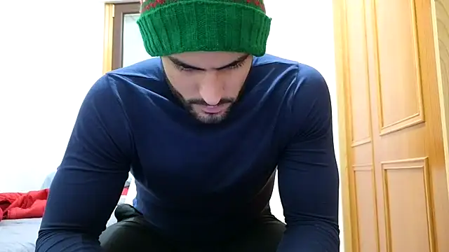 Snapshot of Jackyrose chatting on 12-24-24, 05:44 Jackyrose online show from 12-24-24, 05:44