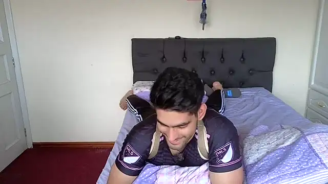 Snapshot of Jackyrose chatting on 03-15-25, 09:16 Jackyrose online show from 03-15-25, 09:16