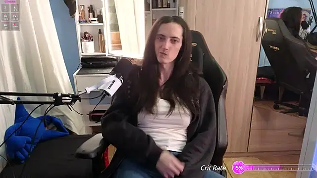 MemiKouki online show from 02-18-25, 07:19