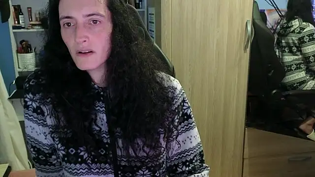 MemiKouki online show from 04-14-26, 03:40